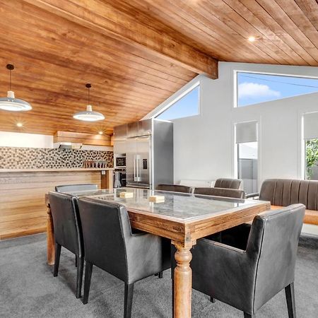Modern Charm Villa Dunedin Exterior photo